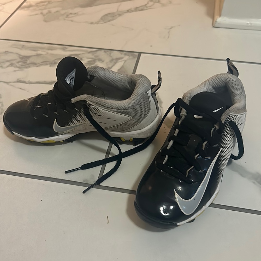 Nike Vapor Football Cleats